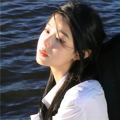 他的模样